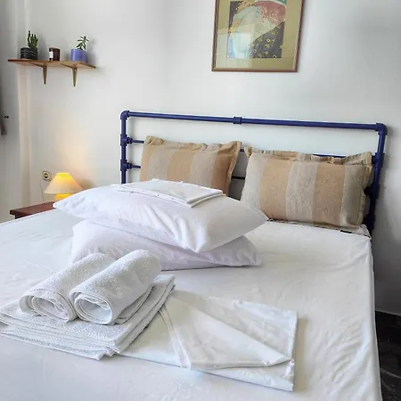 Dimitra's * Amarynthos