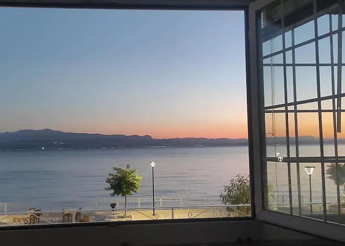 アパート Dimitra's